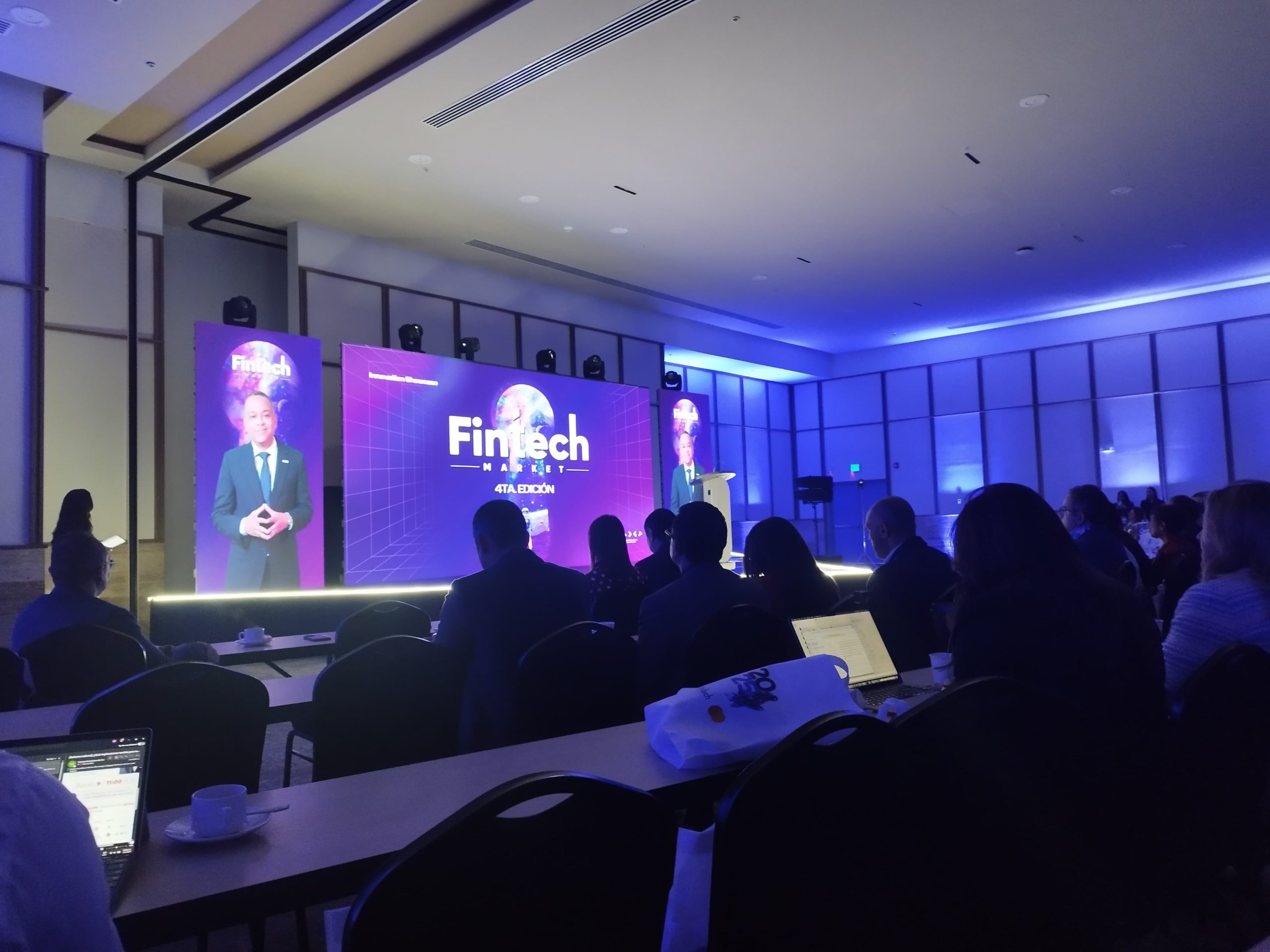 Carga tributaria y falta de regulación retan expansión del sector fintech en RD