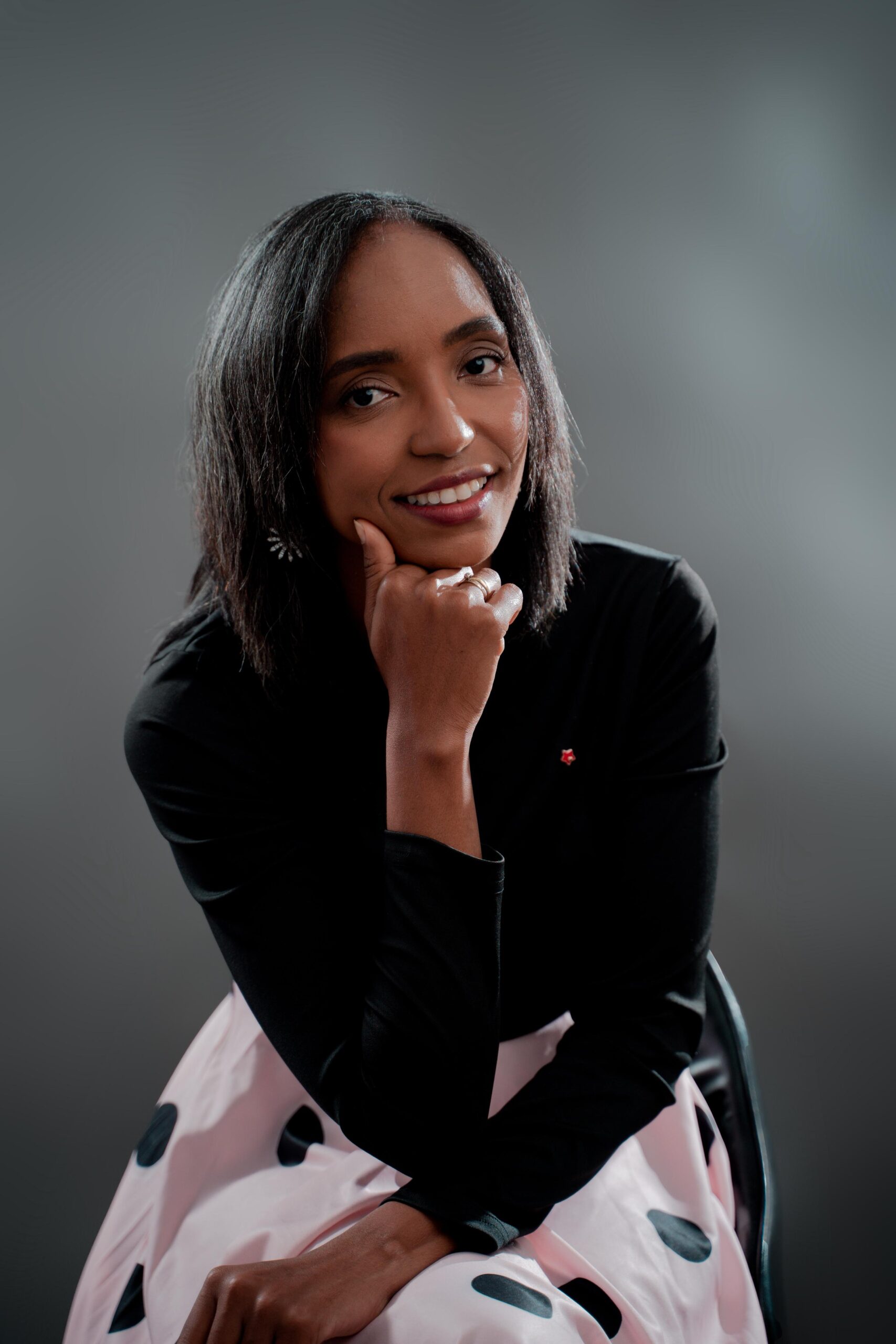 Nhayide Mejía, productora de Juntos en Familia, lanza el portal web de noticias JF Nhayide Mejía, productora de Juntos en Familia, lanza el portal web de noticias JF