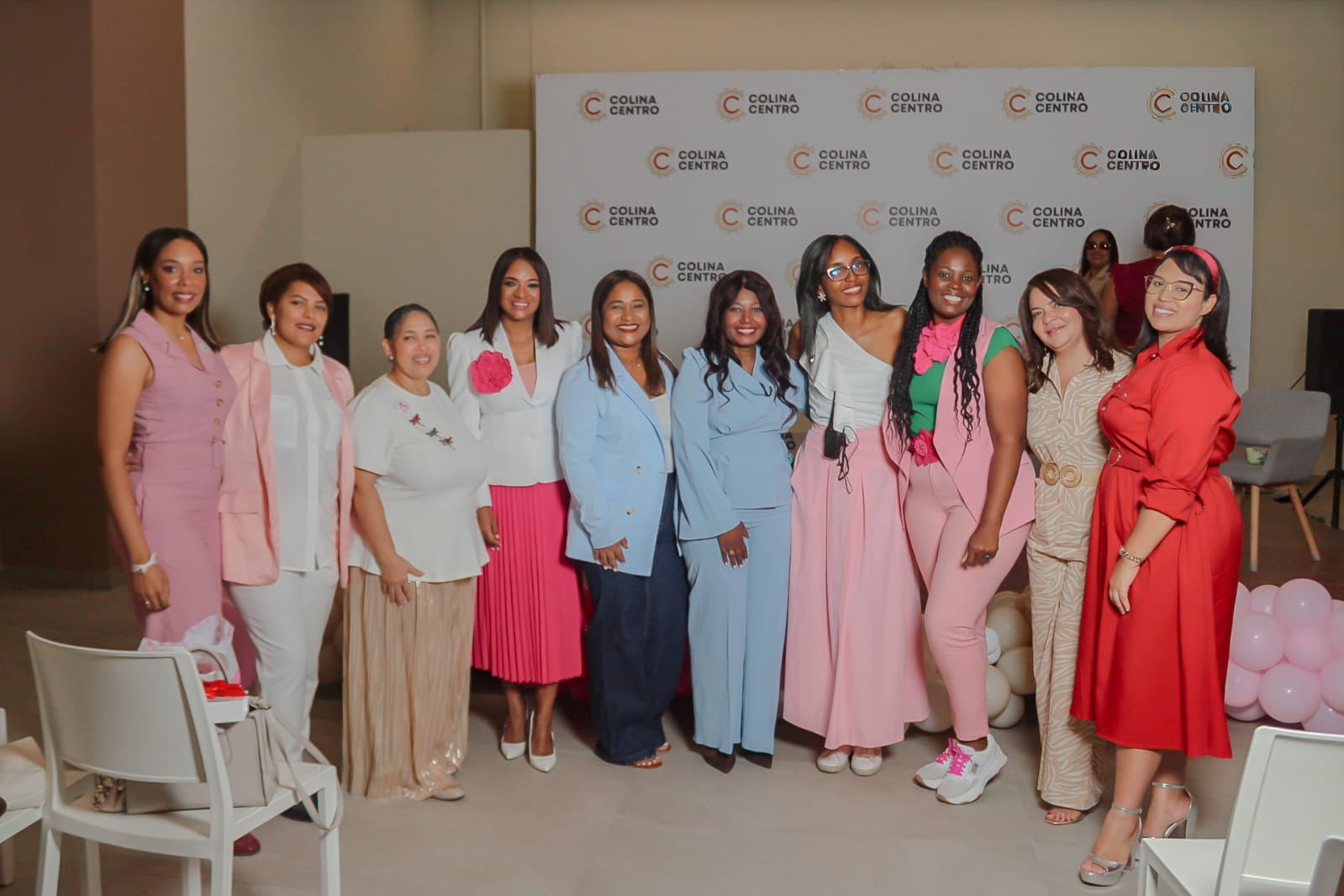 Grupo Aper celebra con éxito el evento “Mujer construye tu ser y conquista tu hacer” en Plaza Colina Centro
