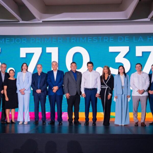 RD recibe más de 3.7 millones de visitantes en enero-marzo de 2026, según Collado