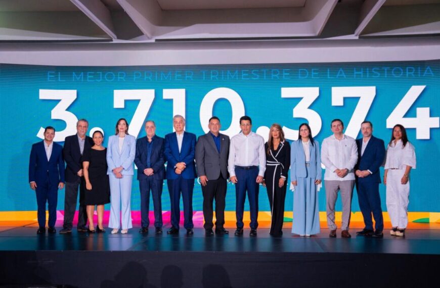RD recibe más de 3.7 millones de visitantes en enero-marzo de 2026, según Collado